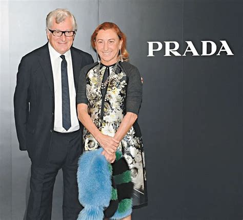 le foto di bertelli prada|Prada, Patrizio Bertelli conferma il passaggio di testimone al figlio .